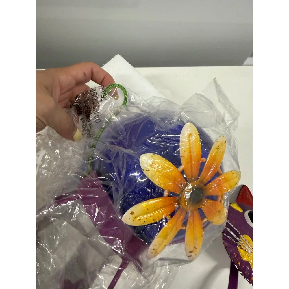 Purple Metal Cat Solar Lantern Blue Crackle Glass Globe Garden Statue YN-25